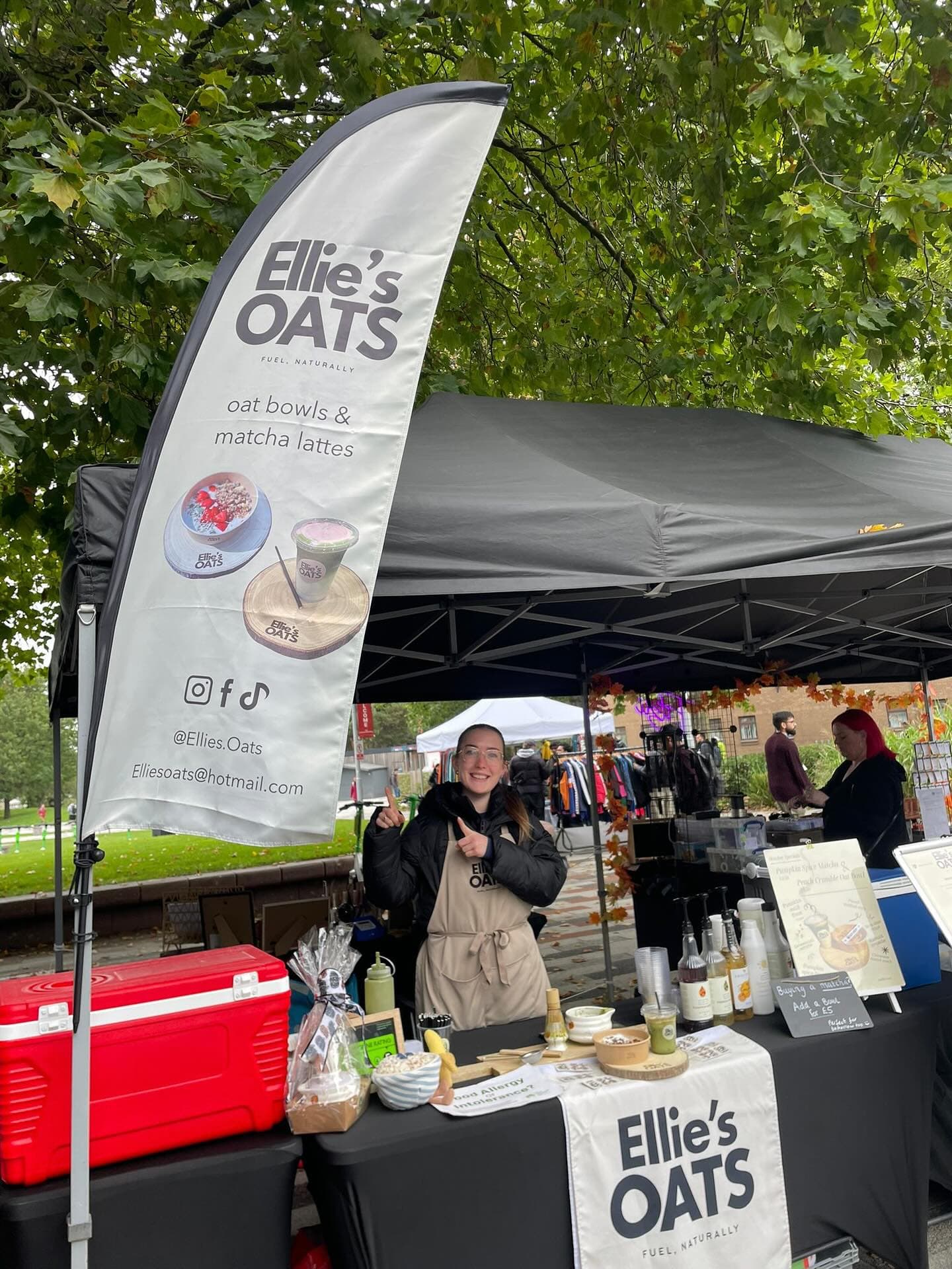 Ellie's Oats at market stall